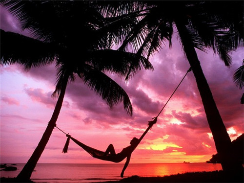 河南蒙古族自治县直筒连衣裙加盟创业选择哪些项目受欢迎