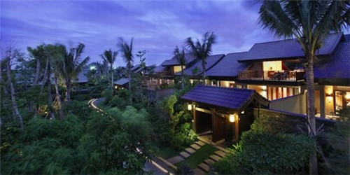 家庭面包店创业文案怎么写